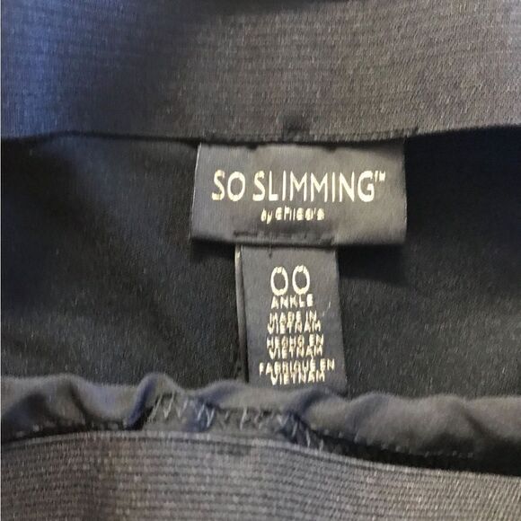 Chicos size 00 polka dot pants excellent condition so slimming line - Picture 2 of 2